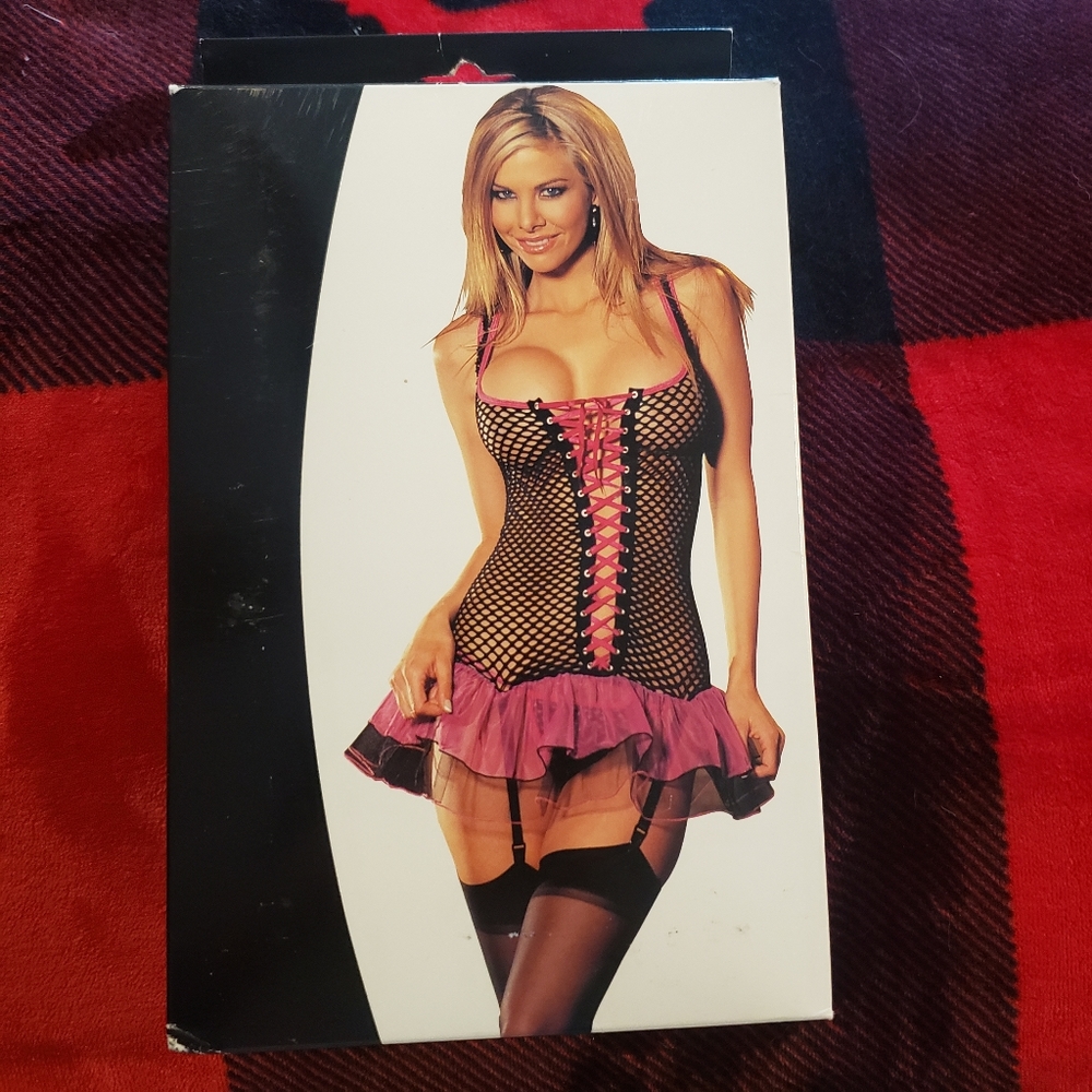 Body rage intimates